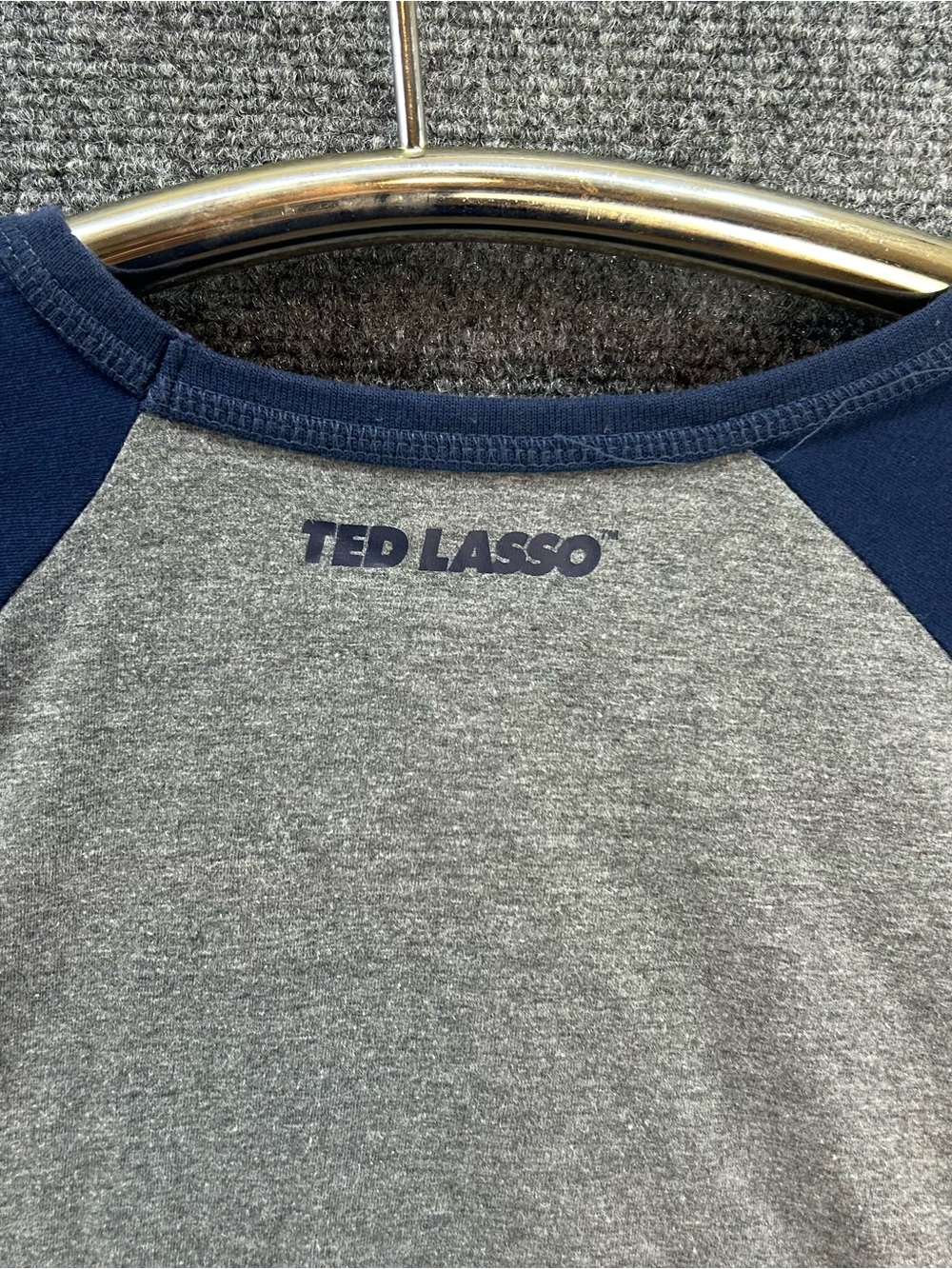 Ted Lasso Shirt Mens L Blue Cotton AFC Richmond Soccer 3/4 Sleeves Jerry Leigh - Picture 9 of 9